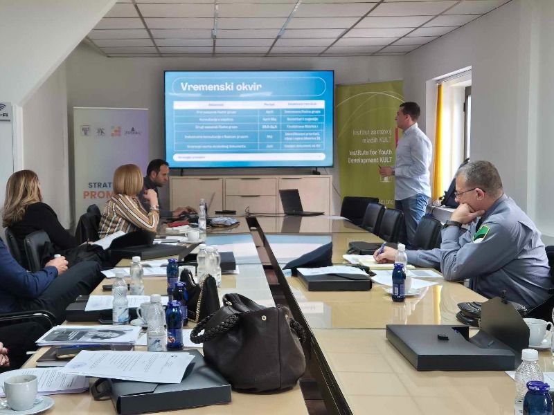 Gradačac prvi sastanak Radne grupe za izradu Startegije mladih 